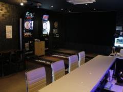 Cafe＆Bar DARTS SPOT なかまる