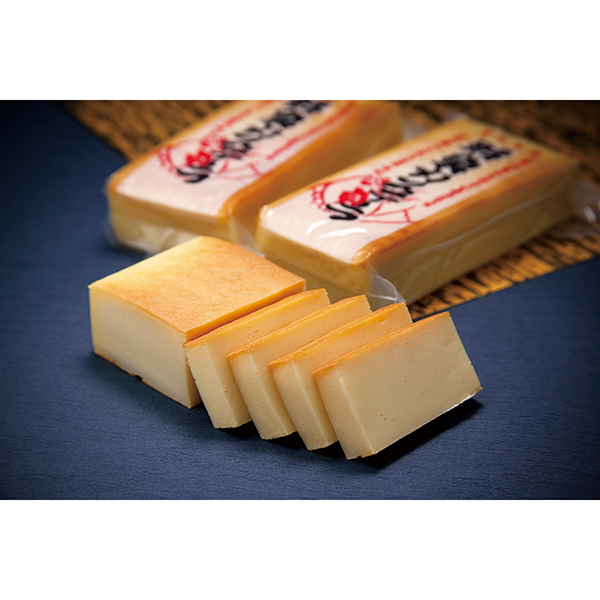 魚貞蒲鉾店の「鮮魚カステーラ」（3名）