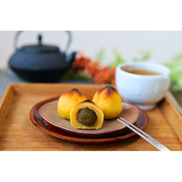 亀井製菓の「梅の実」5個入り（5名）