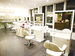 area PREMIUM QUOLITY SALON