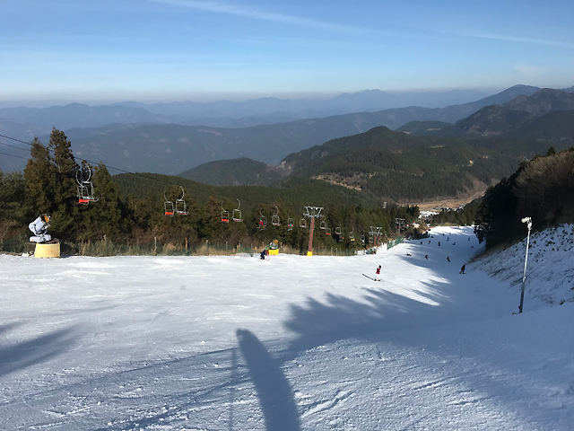 ソルファオダスキーゲレンデ　アイデアルコース頂上から